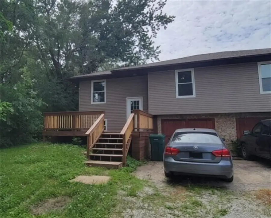 807 N Clark Avenue, Edgerton, MO 64444 - #2