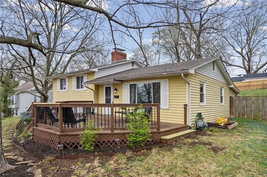 4909 Nall Avenue, Roeland Park, KS 66202 - #3