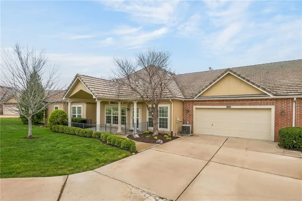 5409 W 145 Street, Leawood, KS 66224 - #1