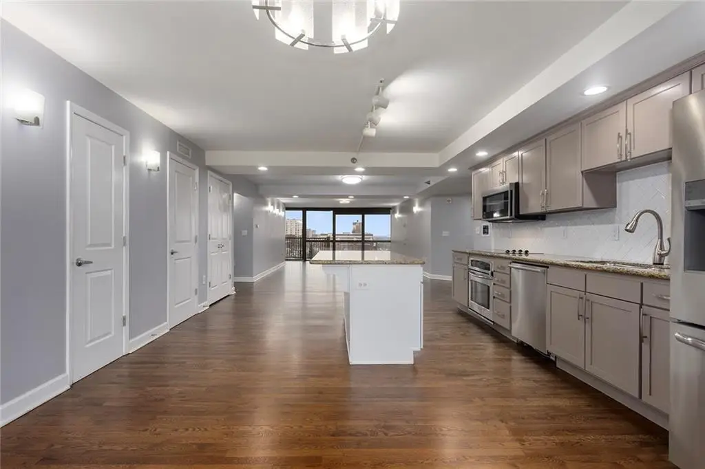 600 Admiral Boulevard #601, Kansas City, MO 64106 - #1