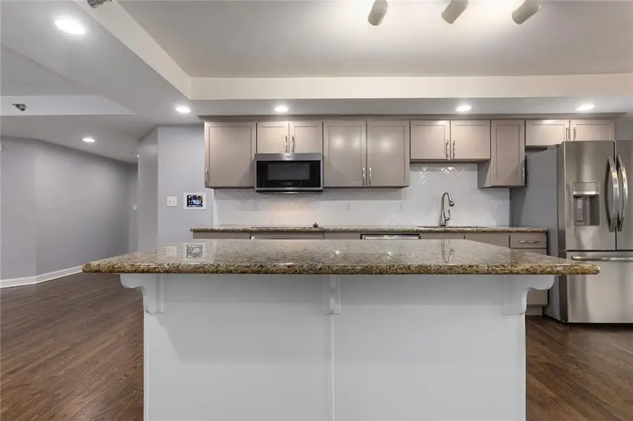 600 Admiral Boulevard #601, Kansas City, MO 64106 - #3