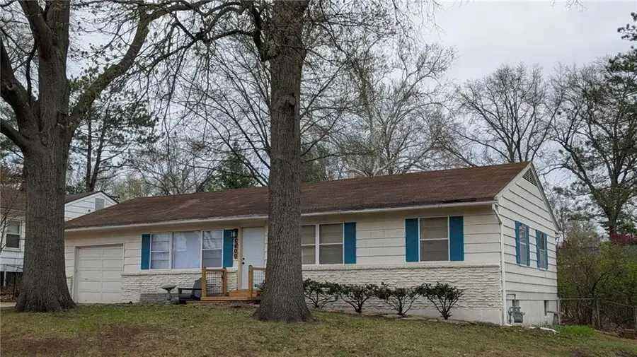 5600 W 101 Terrace, Overland Park, KS 66207 - #2