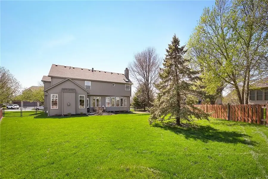 21910 W 57th Terrace, Shawnee, KS 66226 - #3