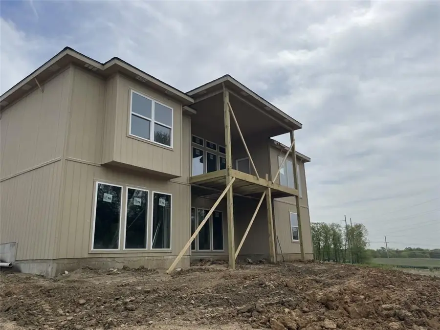 8820 N Colorado Avenue, Kansas City, MO 64156 - #2