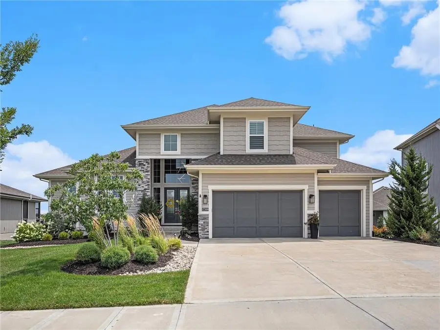 17309 Stearns Street, Overland Park, KS 66221 - #2