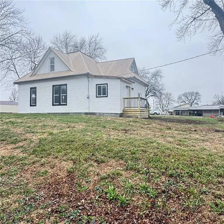 302 N Iowa Street, Highland, KS 66035 - #2