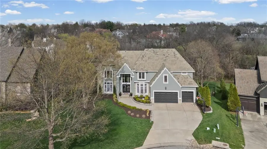 4246 W 150 Terrace, Leawood, KS 66224 - #3