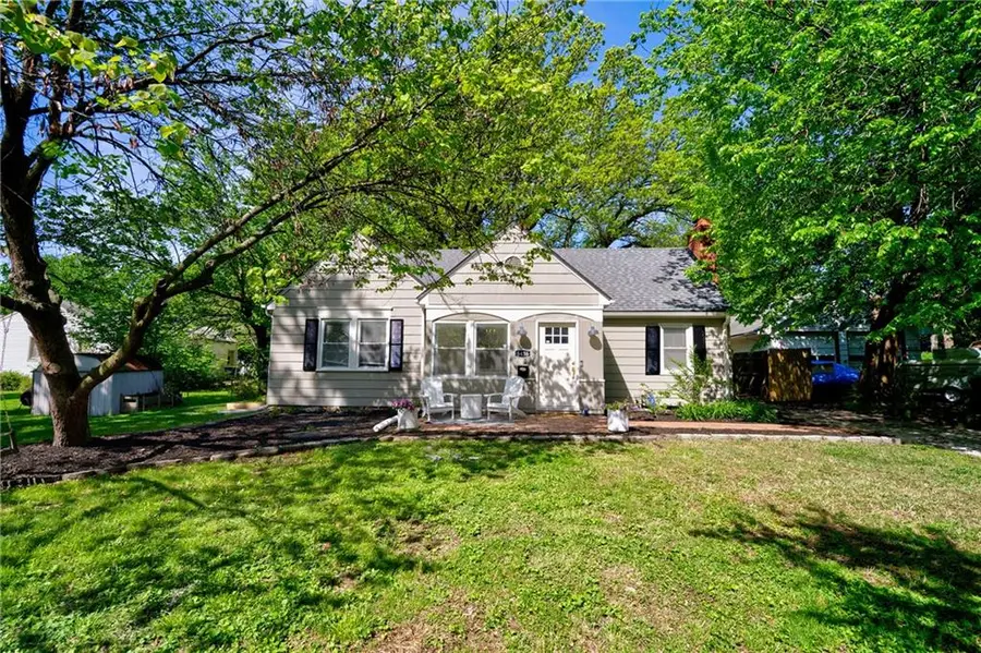 5436 Reeds Road, Mission, KS 66202 - #2