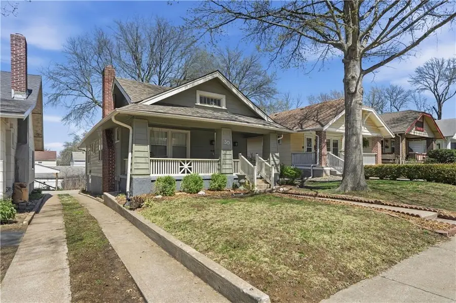 30 W 73rd Terrace, Kansas City, MO 64114 - #2