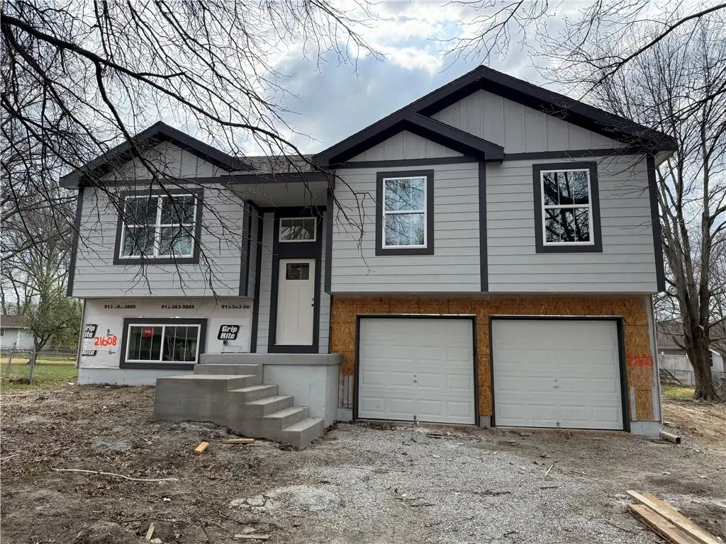 21608 S Clairmont Street, Belton, MO 64012 - #1