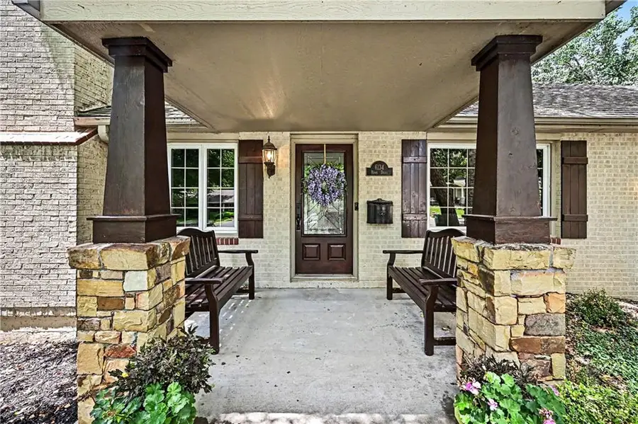 6134 Howe Drive, Fairway, KS 66205 - #3