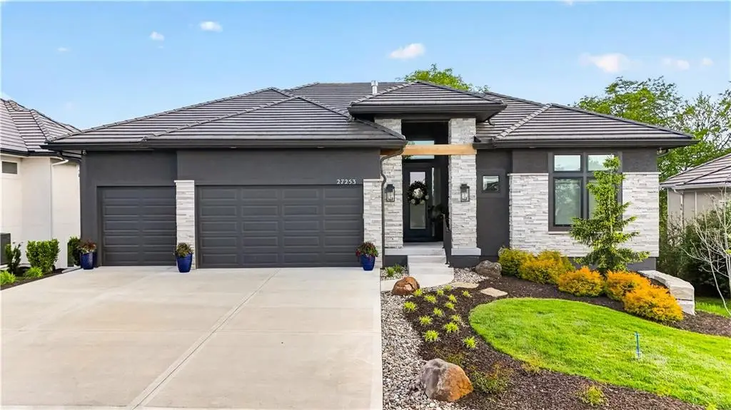 27253 W 100th Terrace, Olathe, KS 66061 - #1