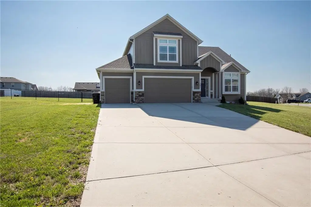 705 Buckeye Lane, Pleasant Hill, MO 64080 - #1