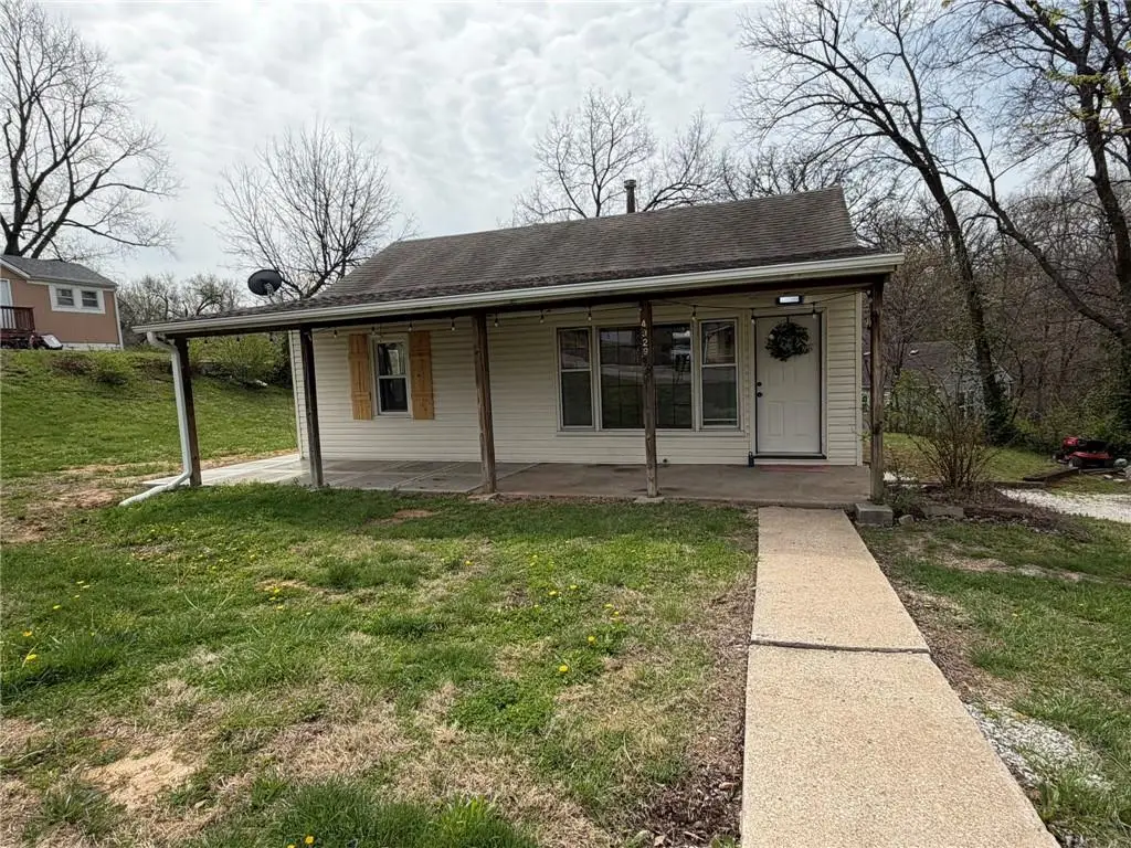 4929 Freeman Avenue, Kansas City, KS 66102 - #1
