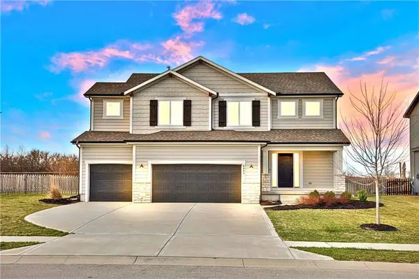 9004 NE 111th Place, Kansas City, MO 64157