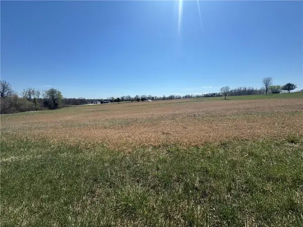 Lot 17 Se Piper Drive, Holt, MO 64048
