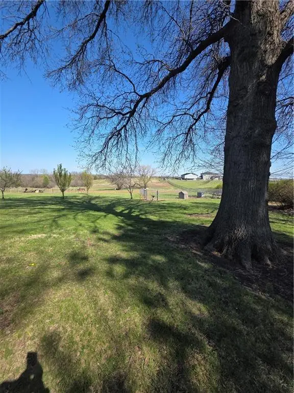 25282 163rd Street, Leavenworth, KS 66048 - #2