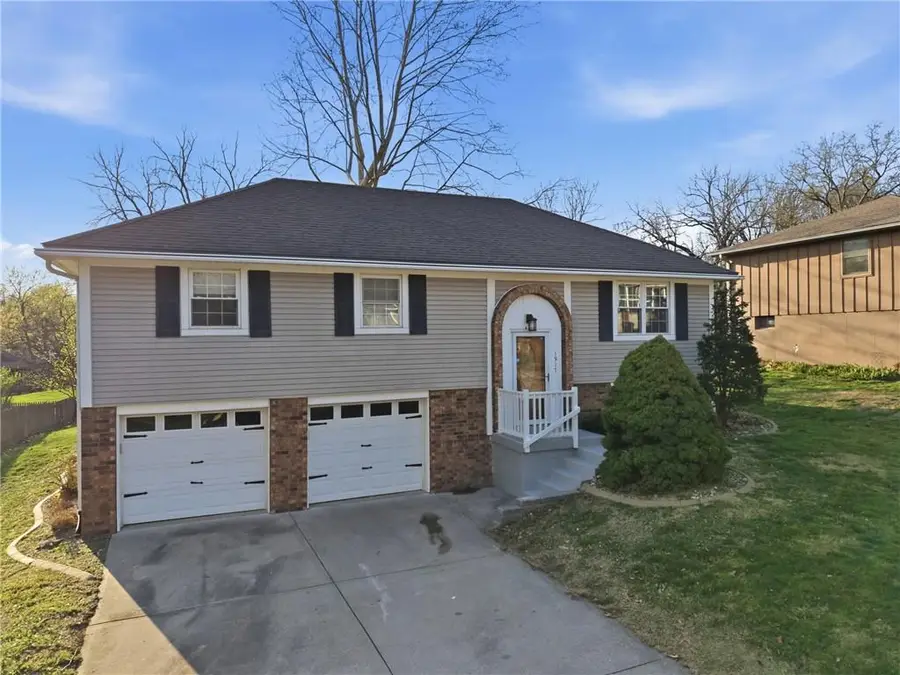 1917 SE Abbey Street, Blue Springs, MO 64014 - #2