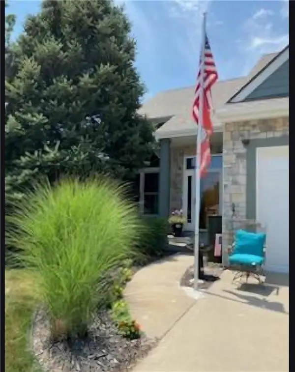 620 Liberty Road, Smithville, MO 64089