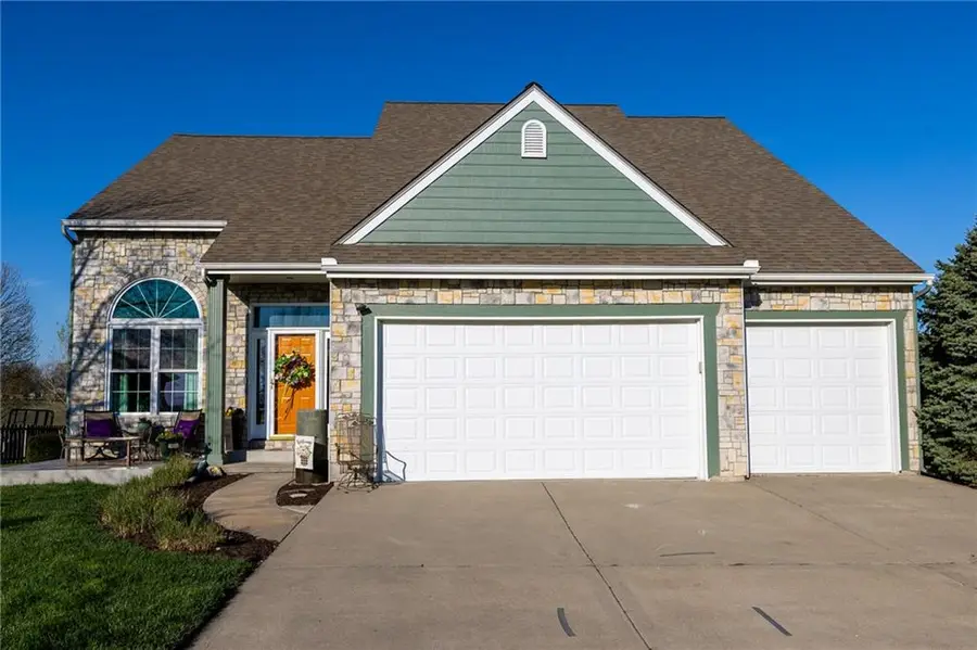 620 Liberty Road, Smithville, MO 64089 - #2