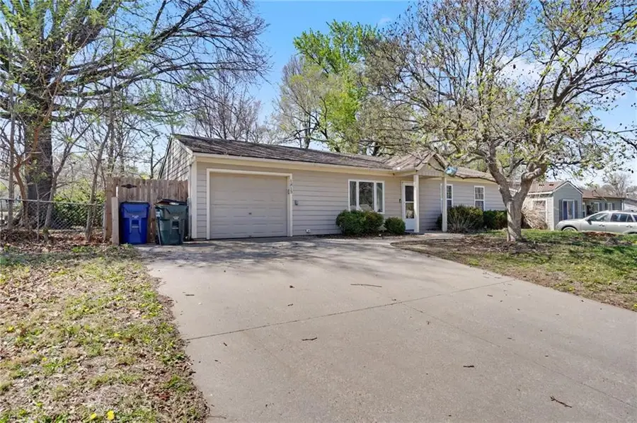 1813 Miller Drive, Lawrence, KS 66044 - #2