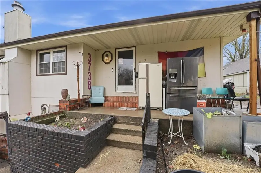 3738 Ditzler Avenue, Kansas City, MO 64133 - #3