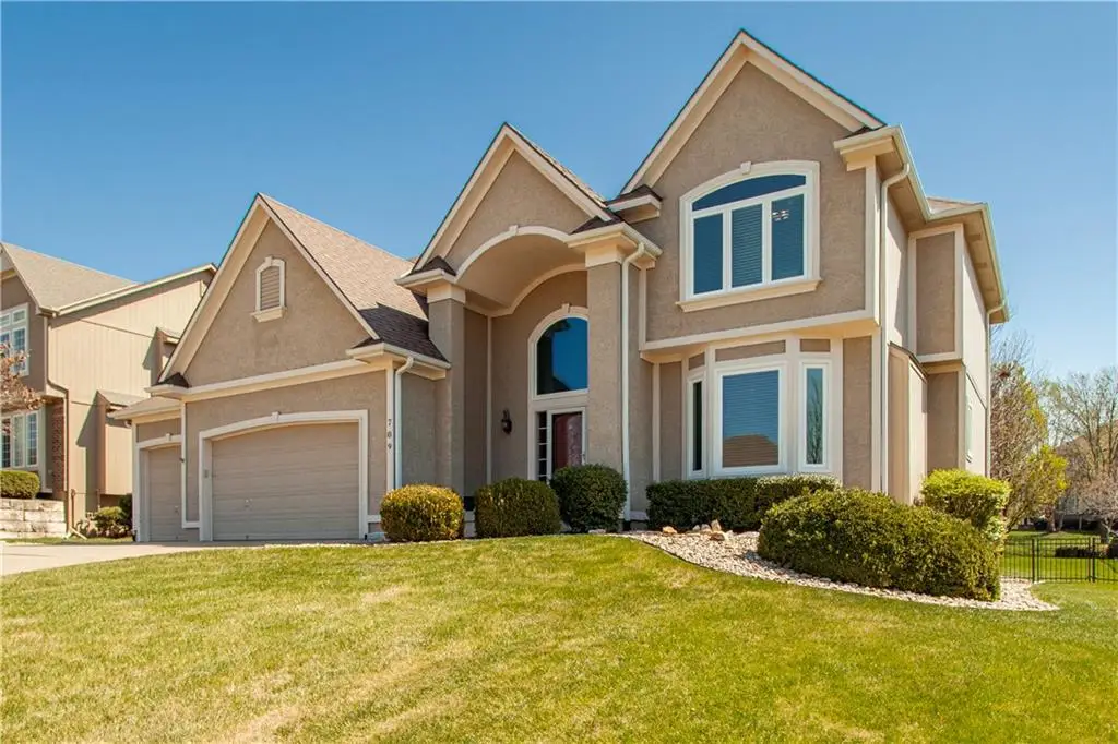 709 NE Twin Brook Drive, Lees Summit, MO 64086 - #1