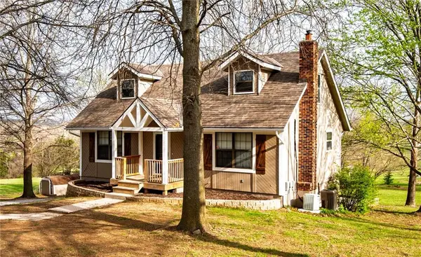 36810 E Faulkenberry Road, Lone Jack, MO 64070