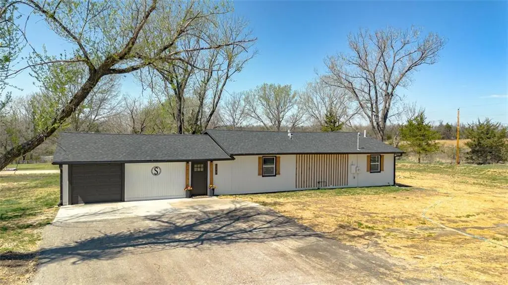 3985 43rd Street, Meriden, KS 66512 - #1
