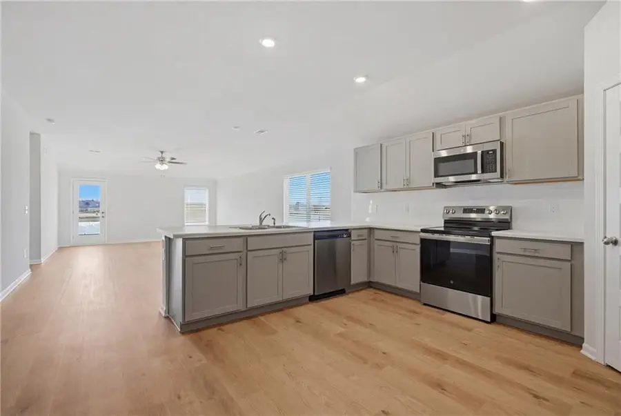 605 W Bluebird Street, Gardner, KS 66030 - #2