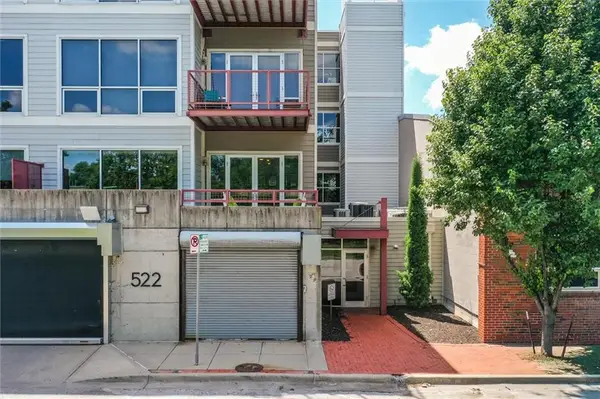 522 Locust Lane #201, Kansas City, MO 64106
