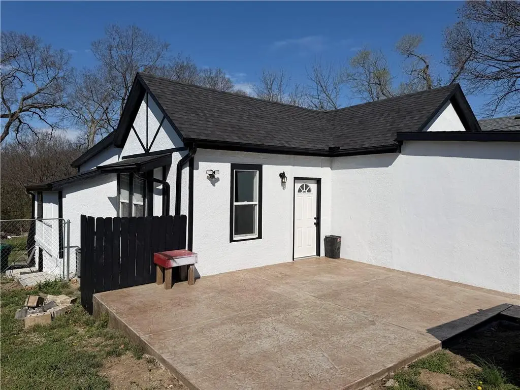 3040 N 51st Street, Kansas City, KS 66104 - #1