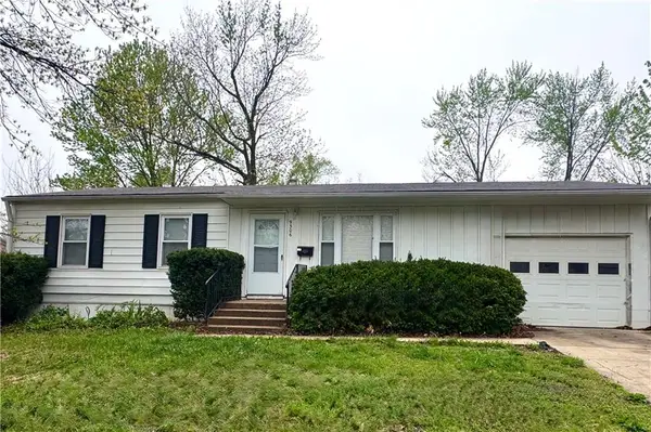 9306 Lewis Avenue, Kansas City, MO 64138
