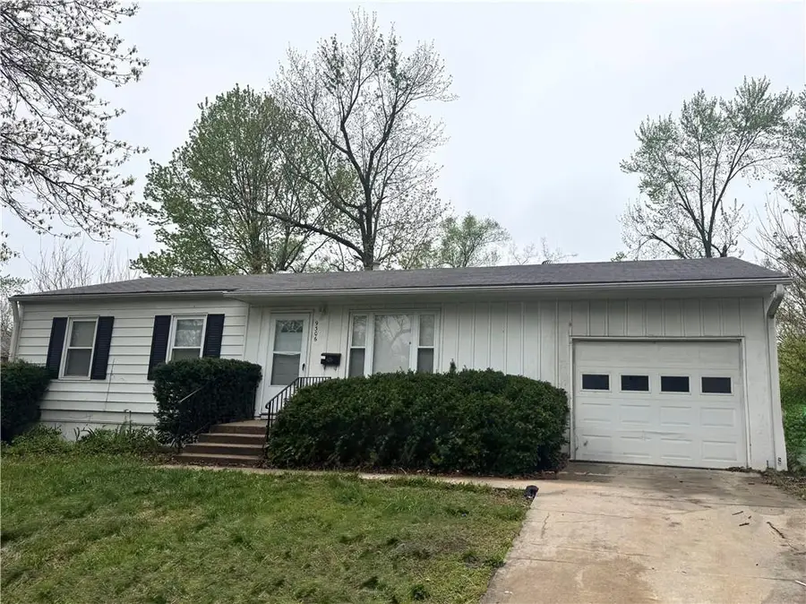 9306 Lewis Avenue, Kansas City, MO 64138 - #2