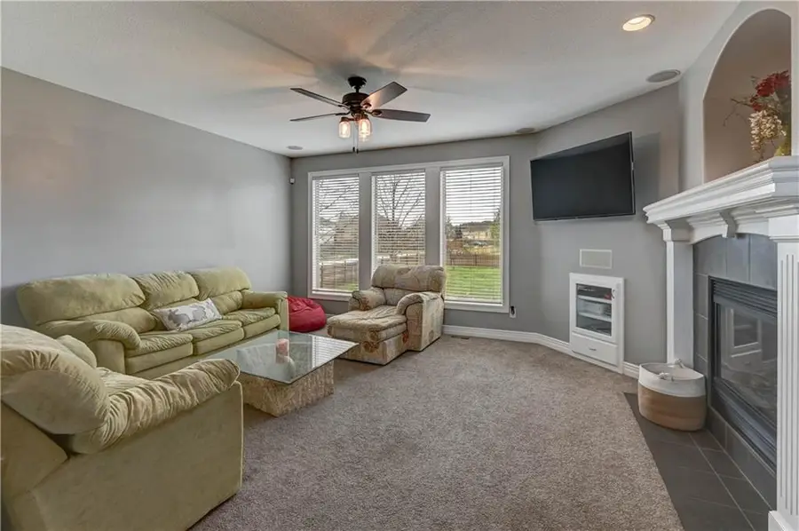 500 NE Woodpark Lane, Lees Summit, MO 64086 - #3