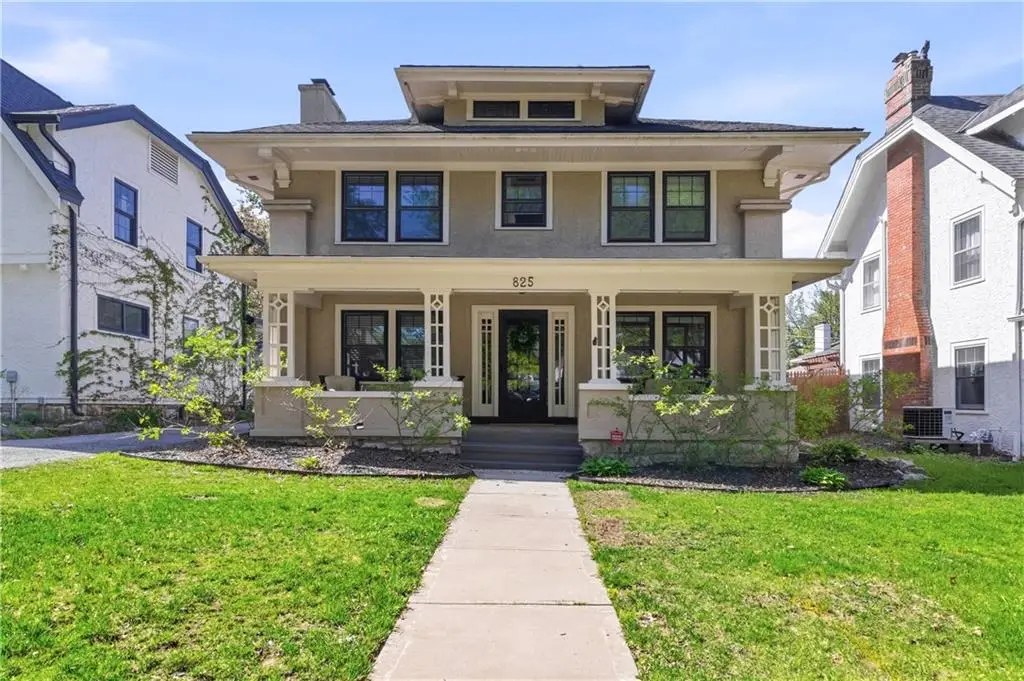 825 W Gregory Boulevard, Kansas City, MO 64114 - #1