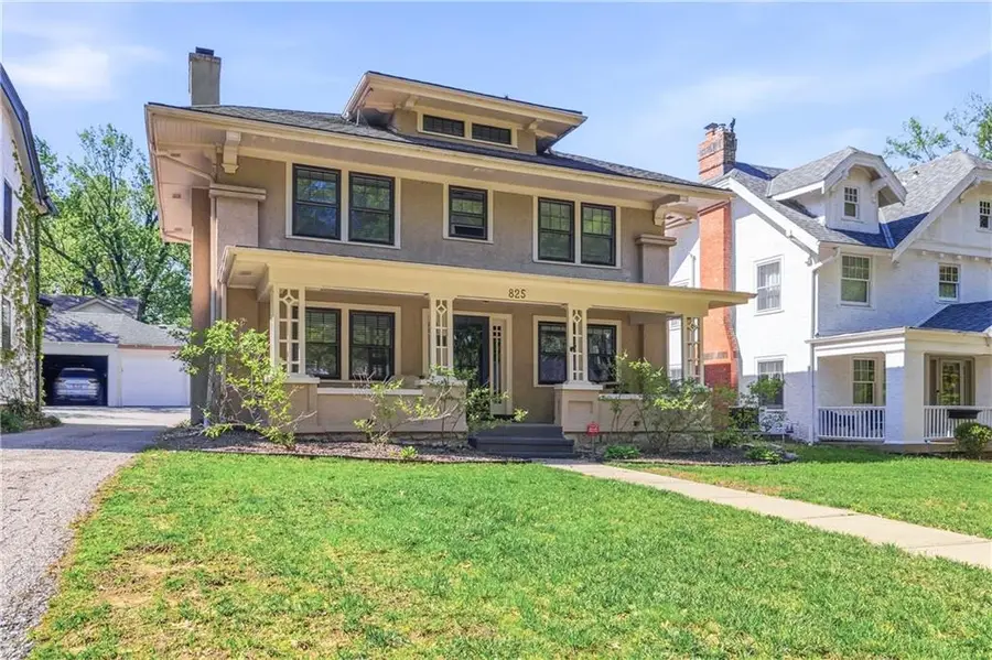 825 W Gregory Boulevard, Kansas City, MO 64114 - #2
