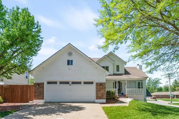 2615 NE Springbrook Street, Blue Springs, MO 64014