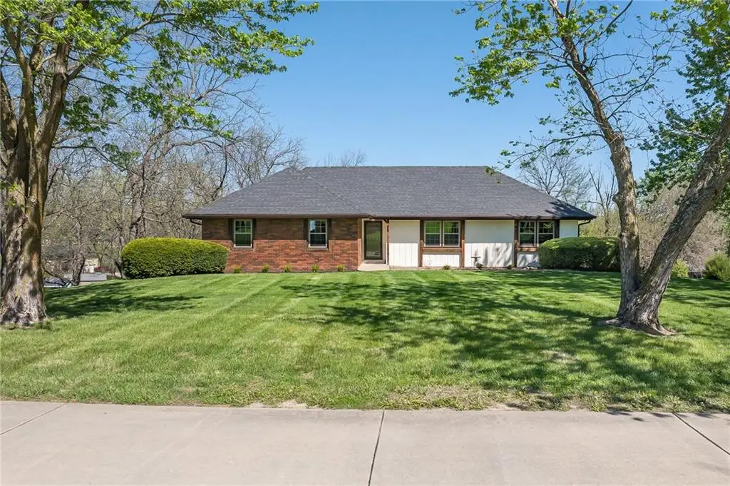 13491 Heritage Drive, Saint Joseph, MO 64505 - #1