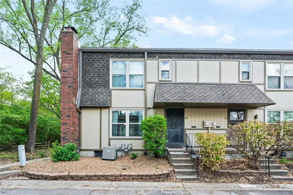 23 W Bannister Road, Kansas City, MO 64114 - #1