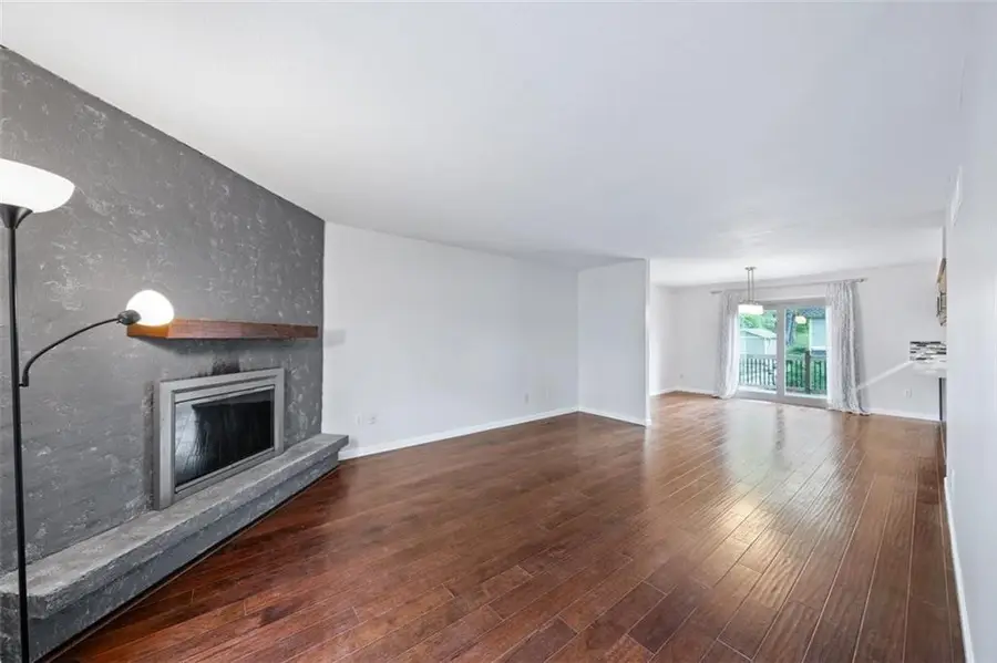 23 W Bannister Road, Kansas City, MO 64114 - #2