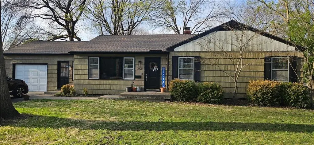 2105 SW Walnut Street, Blue Springs, MO 64015 - #1