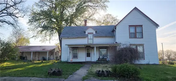 6 Simms Street, Louisburg, KS 66053