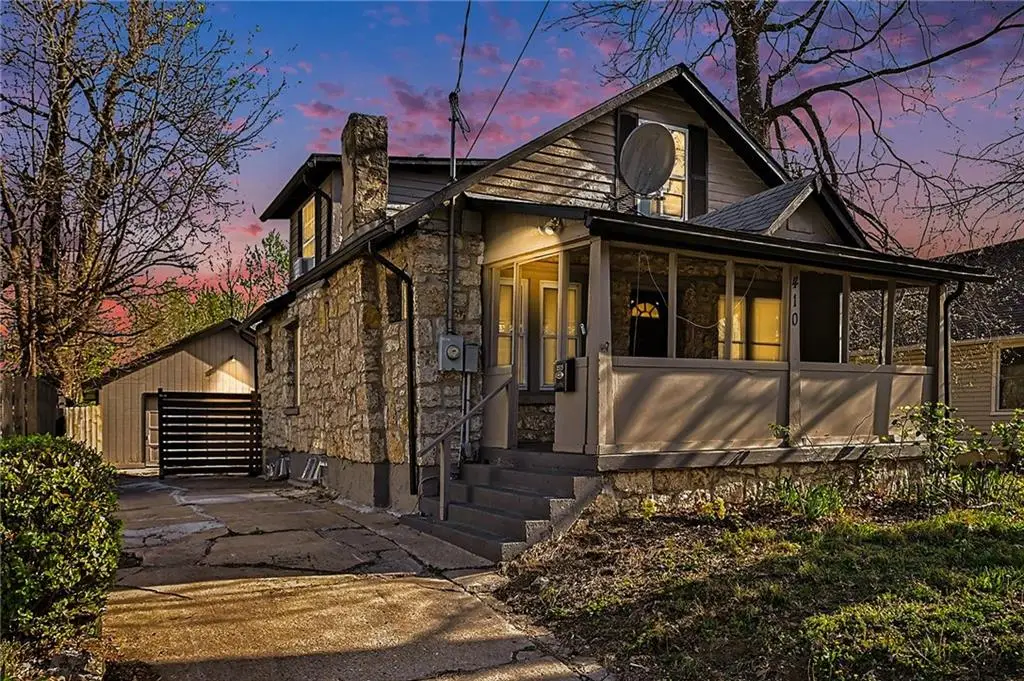410 E Kansas Avenue, Independence, MO 64050 - #1
