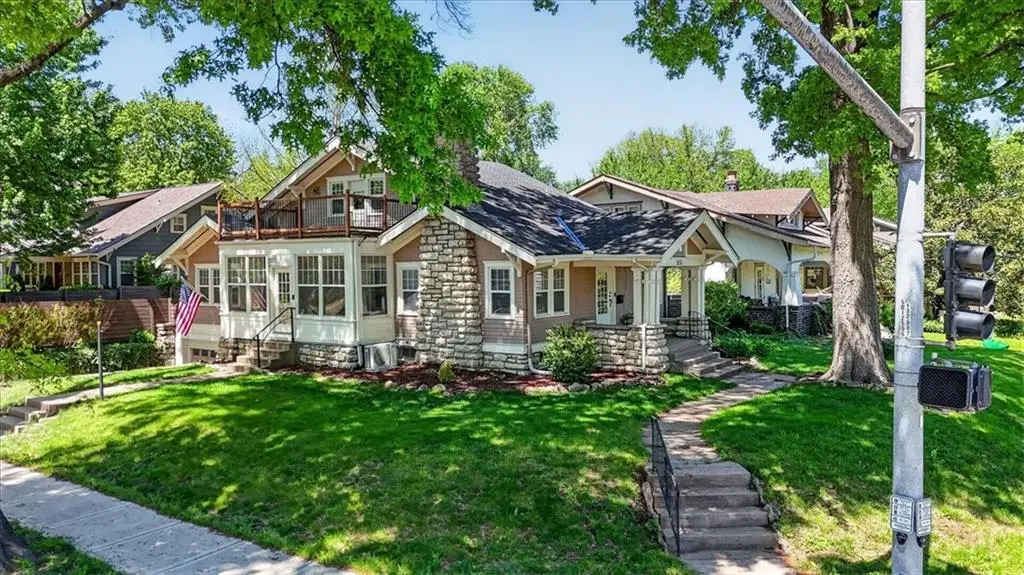 5850 Brookside Boulevard, Kansas City, MO 64113 - #1