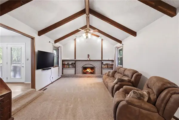 3608 NE Grant Street, Lee's Summit, MO 64064