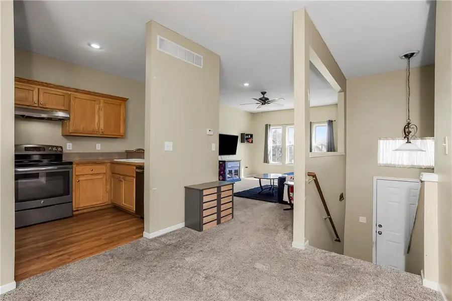 742 S Woodson Lane, Gardner, KS 66030 - #3