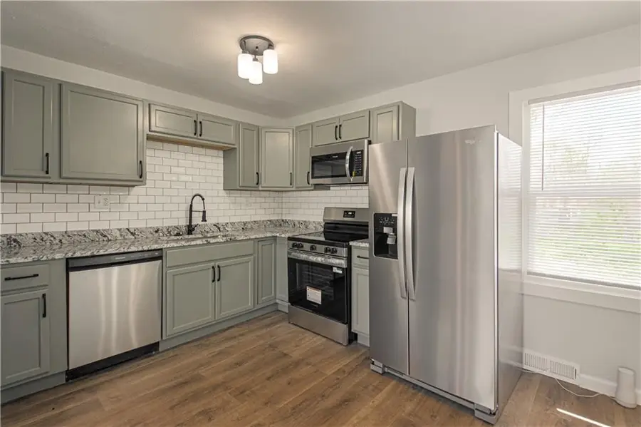 7101 E 113th Street, Kansas City, MO 64134 - #2