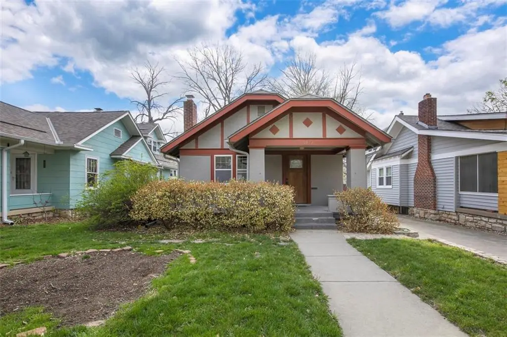 5927 Cherry Street, Kansas City, MO 64110 - #1