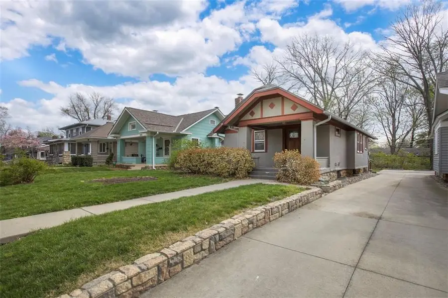 5927 Cherry Street, Kansas City, MO 64110 - #3